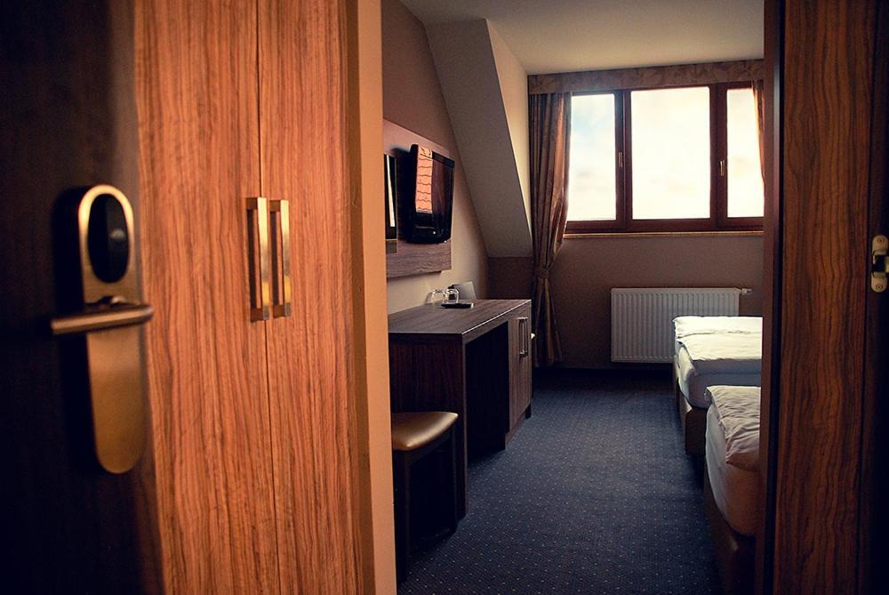 Hotel Opara Trebnje Rum bild