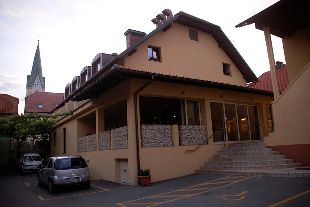 Hotel Opara Trebnje Exteriör bild